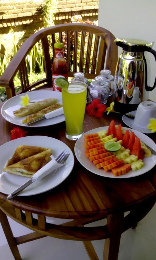 Threewin Homestay Ubud  Exterior photo